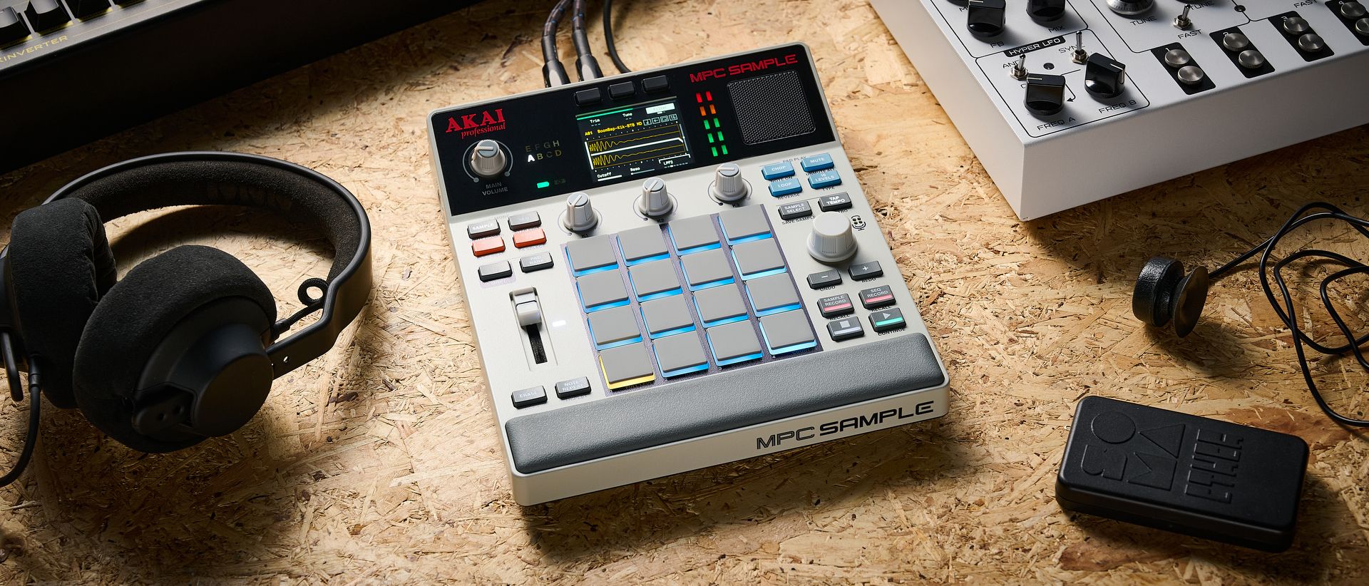 Buy Akai Professional MPC Sample Portable Groovebox from Ragtime Beirut Lebanon
