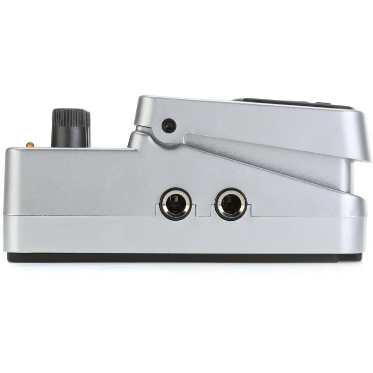 Behringer DR600 Digital Reverb Pedal at Ragtime Beirut Lebanon