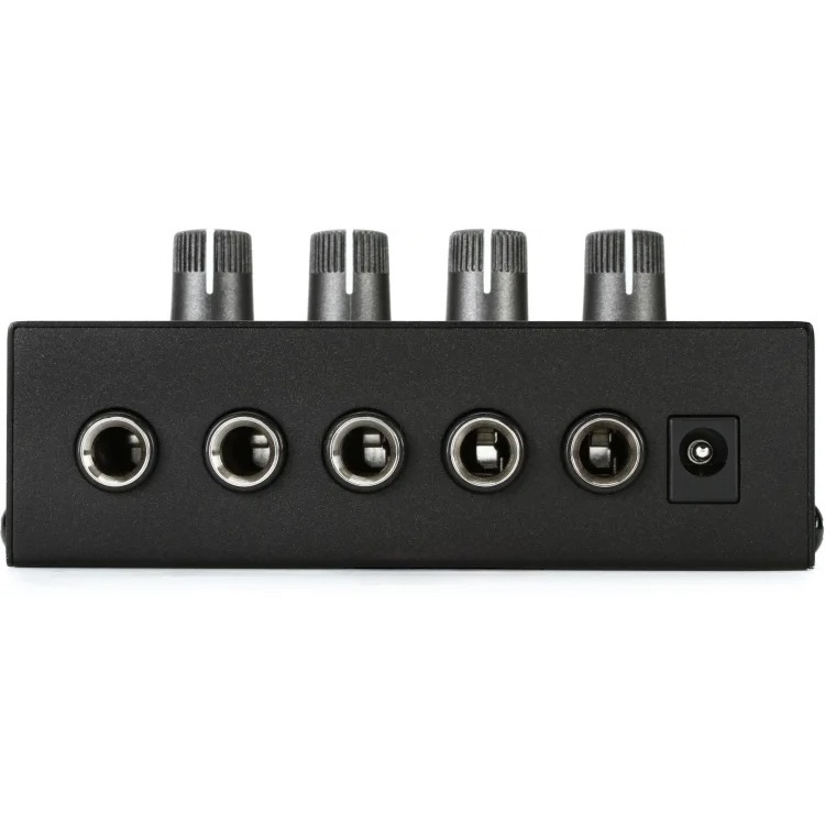 Behringer MicroAMP HA400 4-channel Headphone Amp at Ragtime Beirut Lebanon